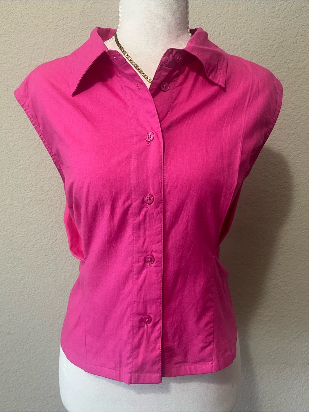 Spoon jeans Women’s Bright Pink Button-Front Sleeveless Top